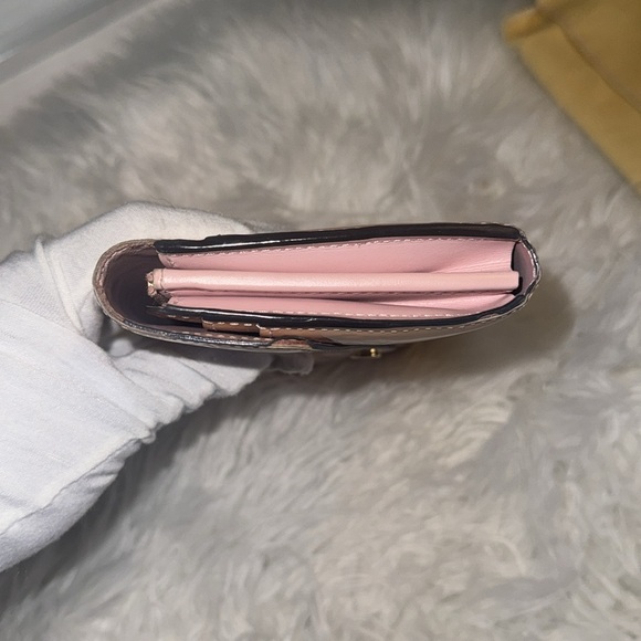 Louis Vuitton Vernis Sarah Compact Wallet Rose Ballerine GUC - Picture 11 of 16